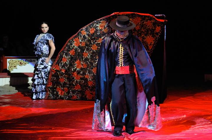 Duo Lumei-Quick Change & Mask Act | Salou