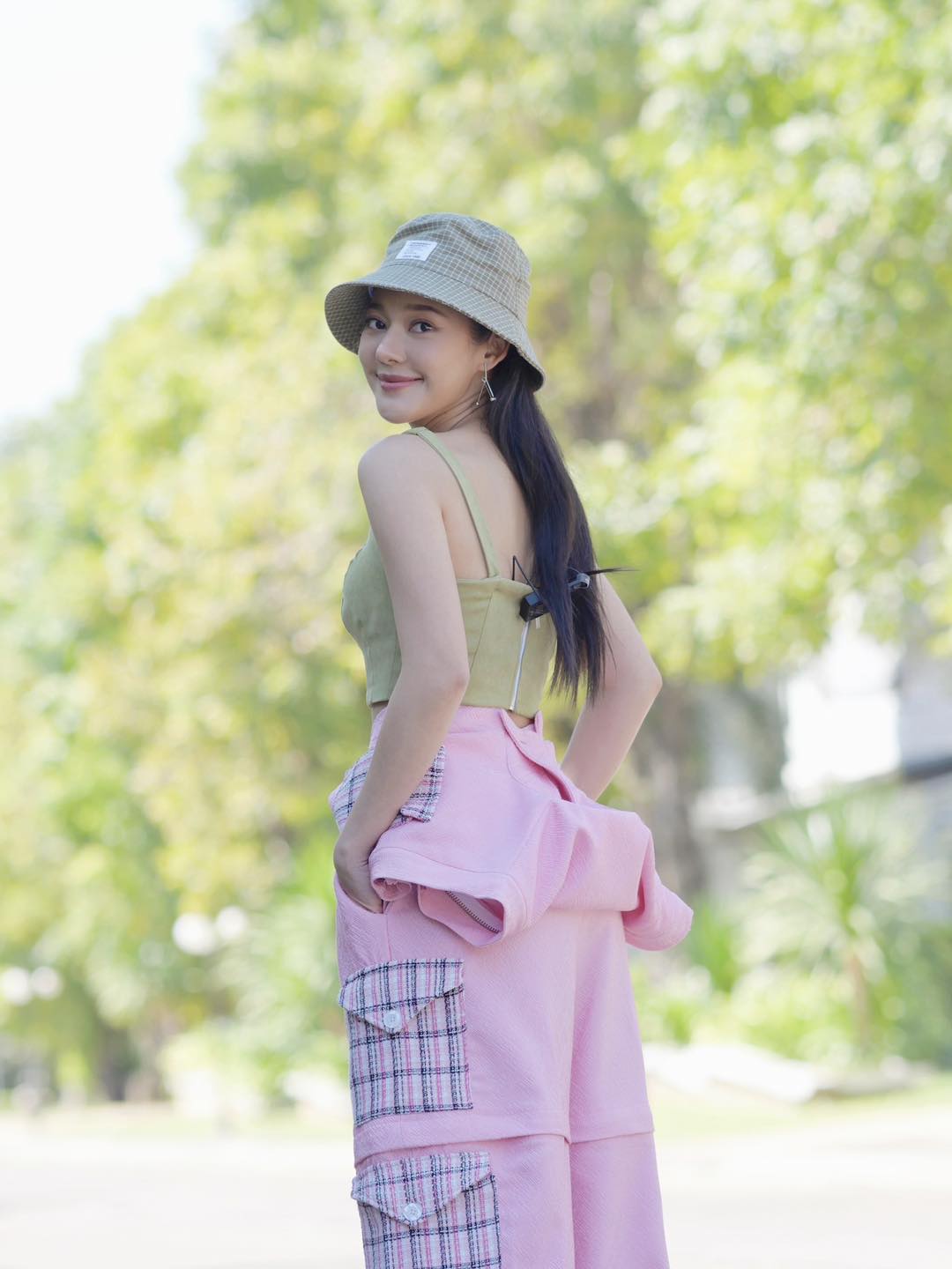 Anyarin... - Anyarin Terathananpat อัญรินทร์ ธีราธนันพัฒน์