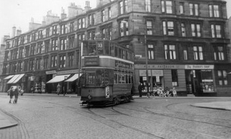 The Glasgow - A classic Glasgow tenement scene. The 33 tram route was a ...