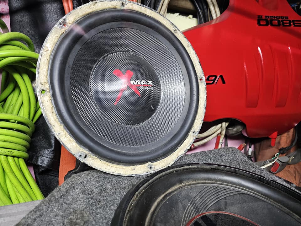 My Phoenix Gold Xmax 12's with Dynamic Control Wavemod membranes.
