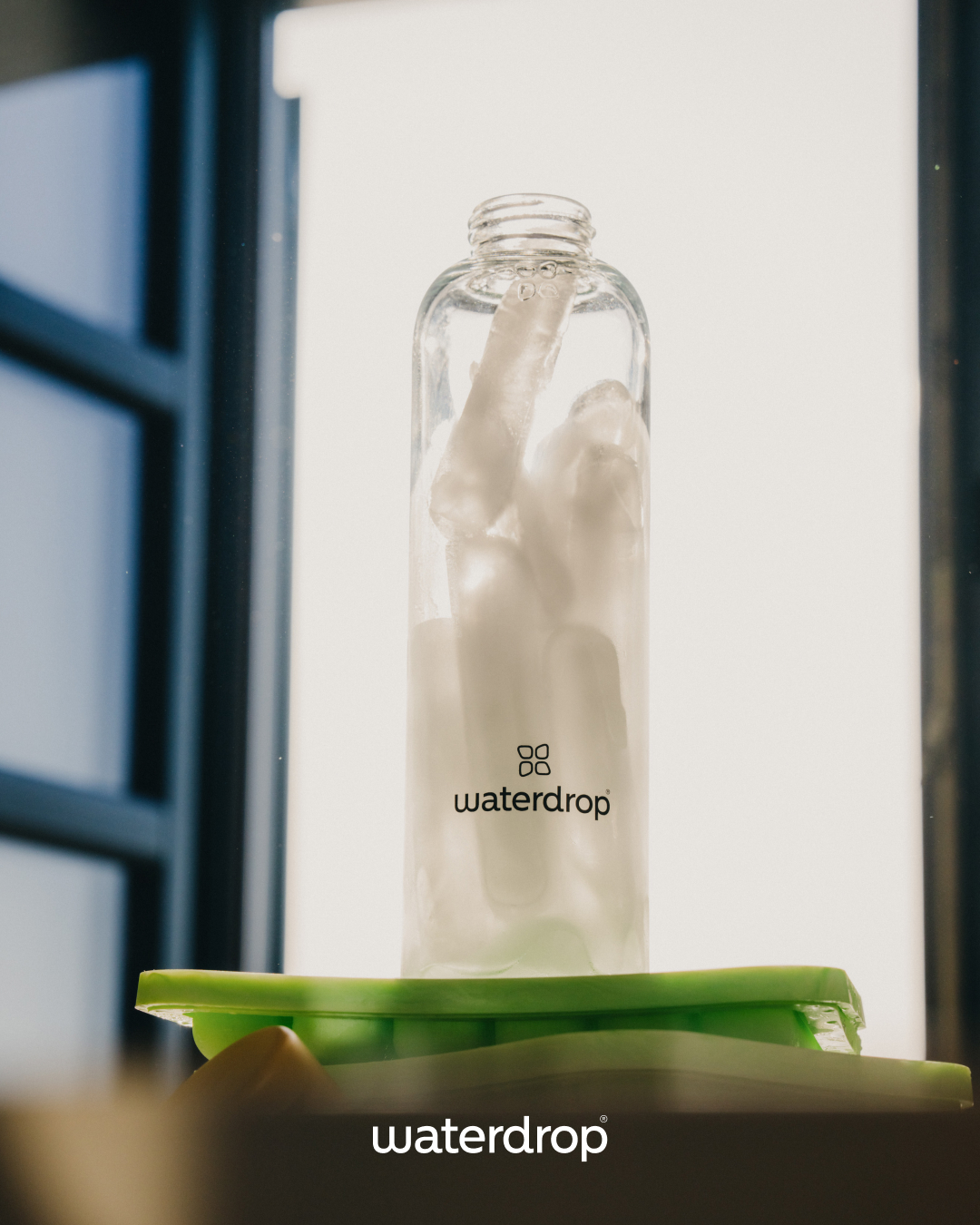 Refill, not landfill! 🌍 Feiern wir den World Refill Day und leisten einen positiven Beitrag für unseren Planeten! 🌱 Indem du deine Flasche wieder auffüllst, hilfst du, Einweg-Plastikmüll zu reduzieren und einen