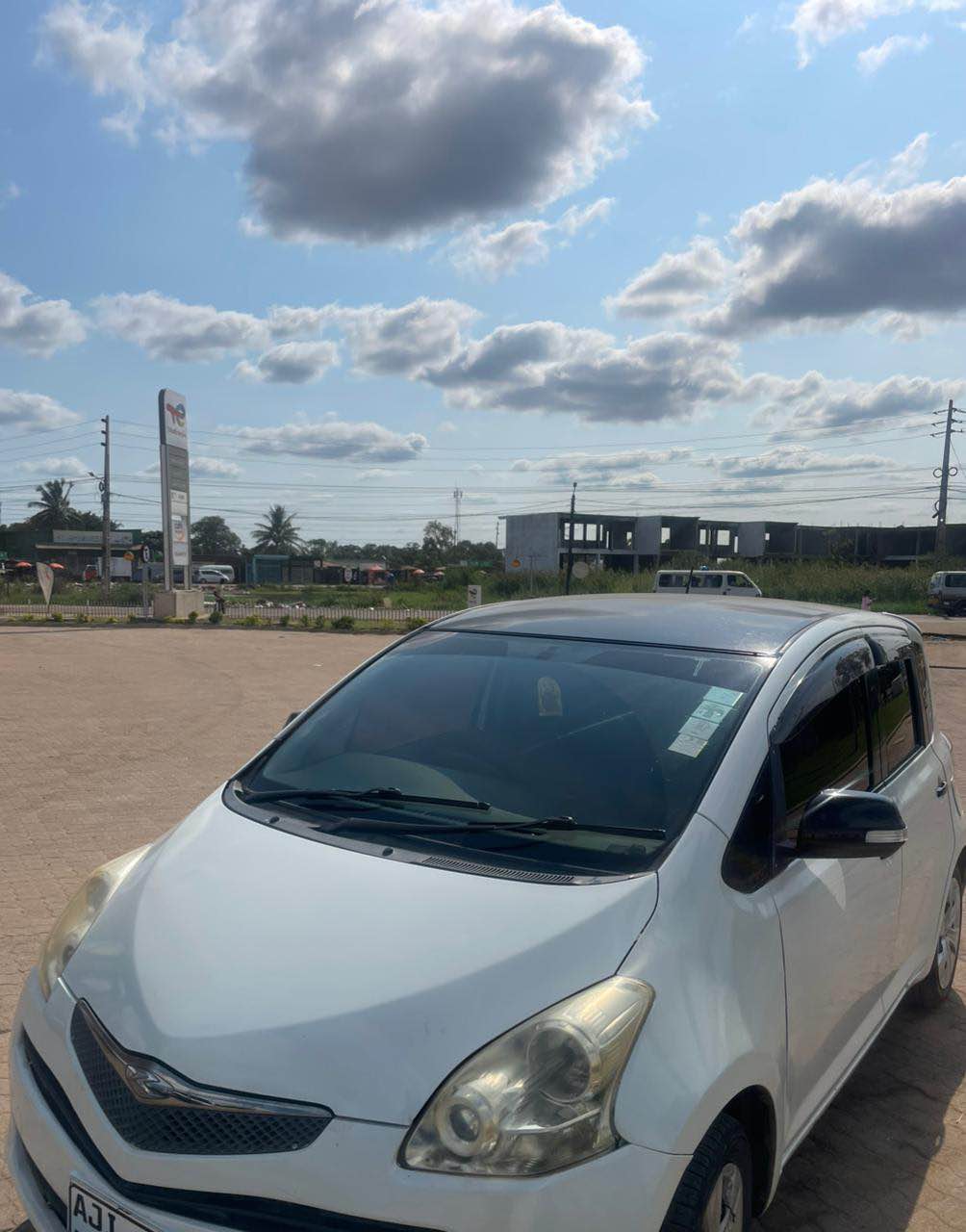 ractis-2010-cars-trucks-maputo-mozambique-facebook-marketplace