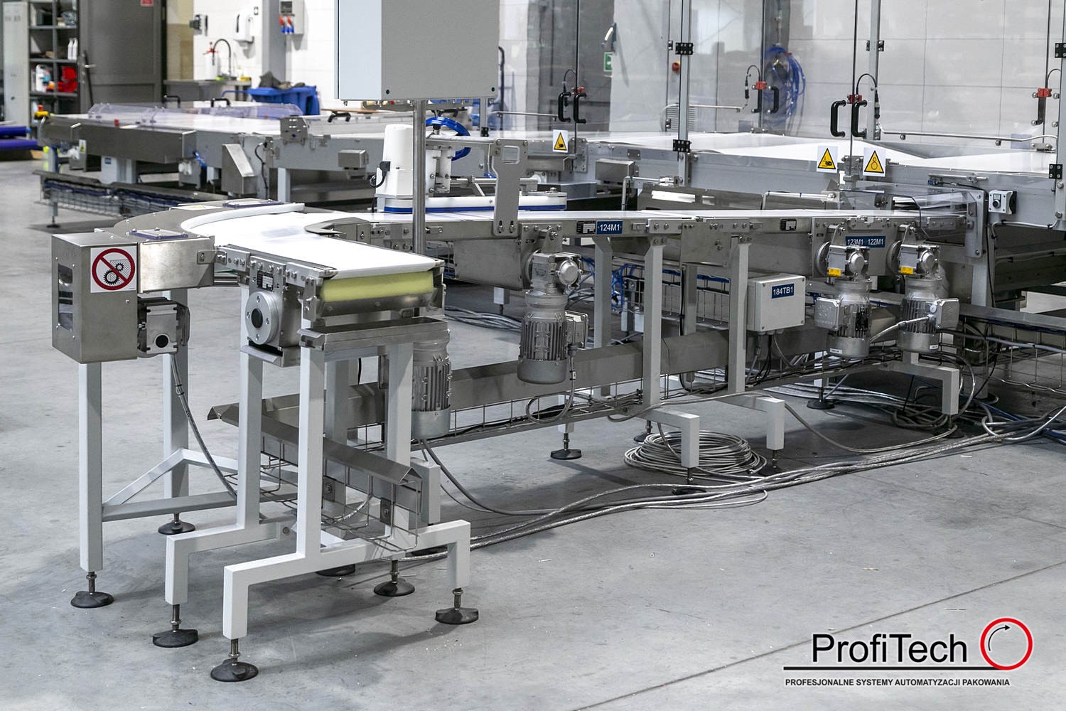 ProfiTech - Linia automatycznego podawanie produktów do maszyny ...