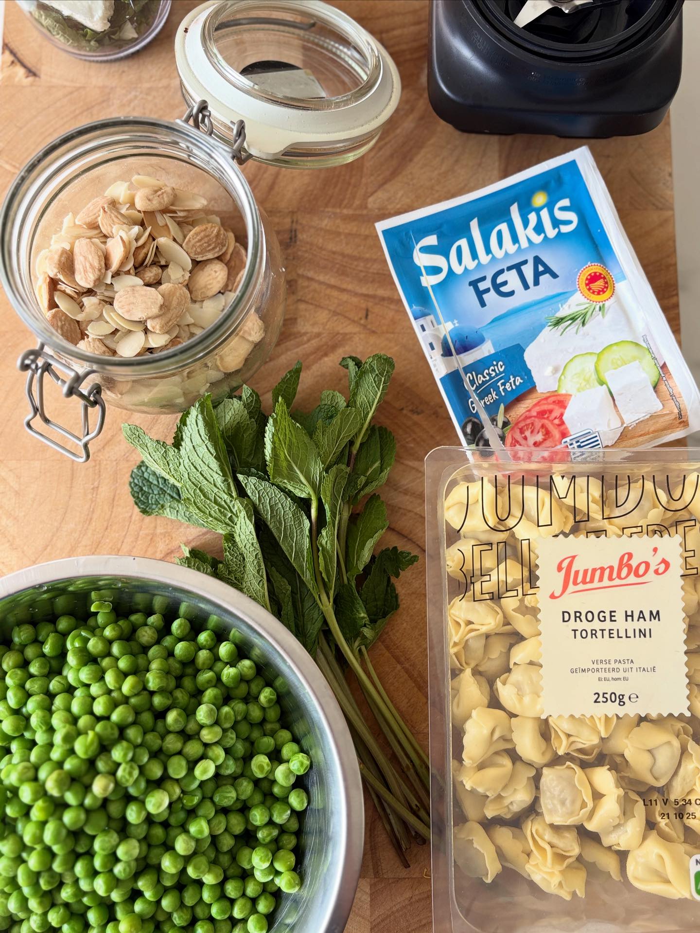 🌿 PestOMG! De Erwtigste Pesto Ooit 😋... - BITES of Happiness | Facebook