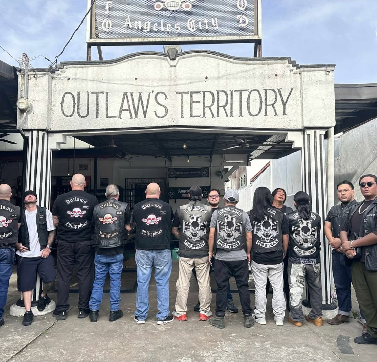 OUTLAWS - OUTLAWS MC WORLD ⚫⚪ OFFO GFOD 🏴🏳️ #AOA #offo #gfod #GBDF # ...