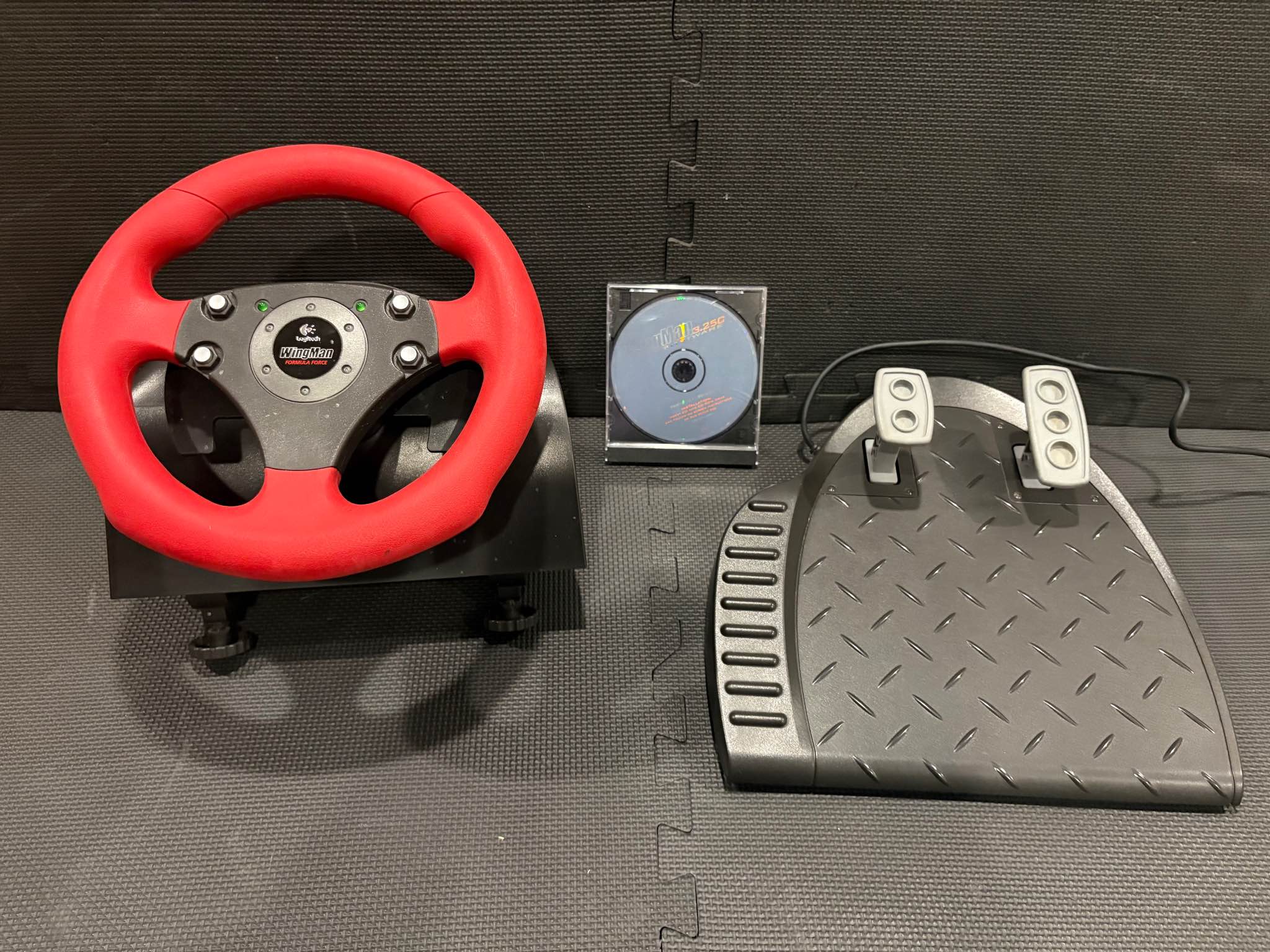 Racing wheel - Logitech wingman formula force - Controllers ...