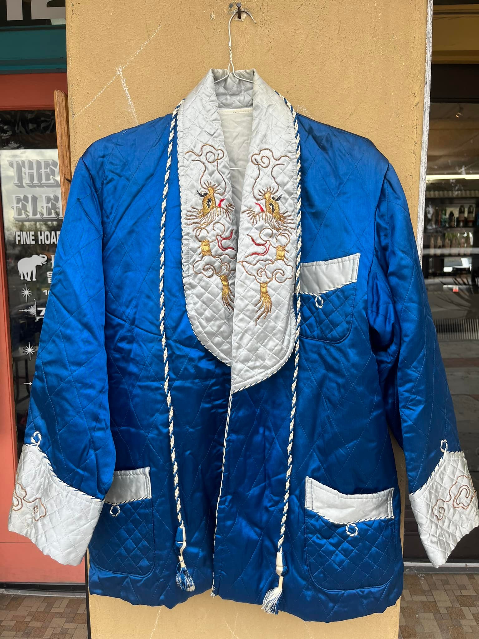 Vintage embroidered silk smoking jacket $45 #whiteelephant #store