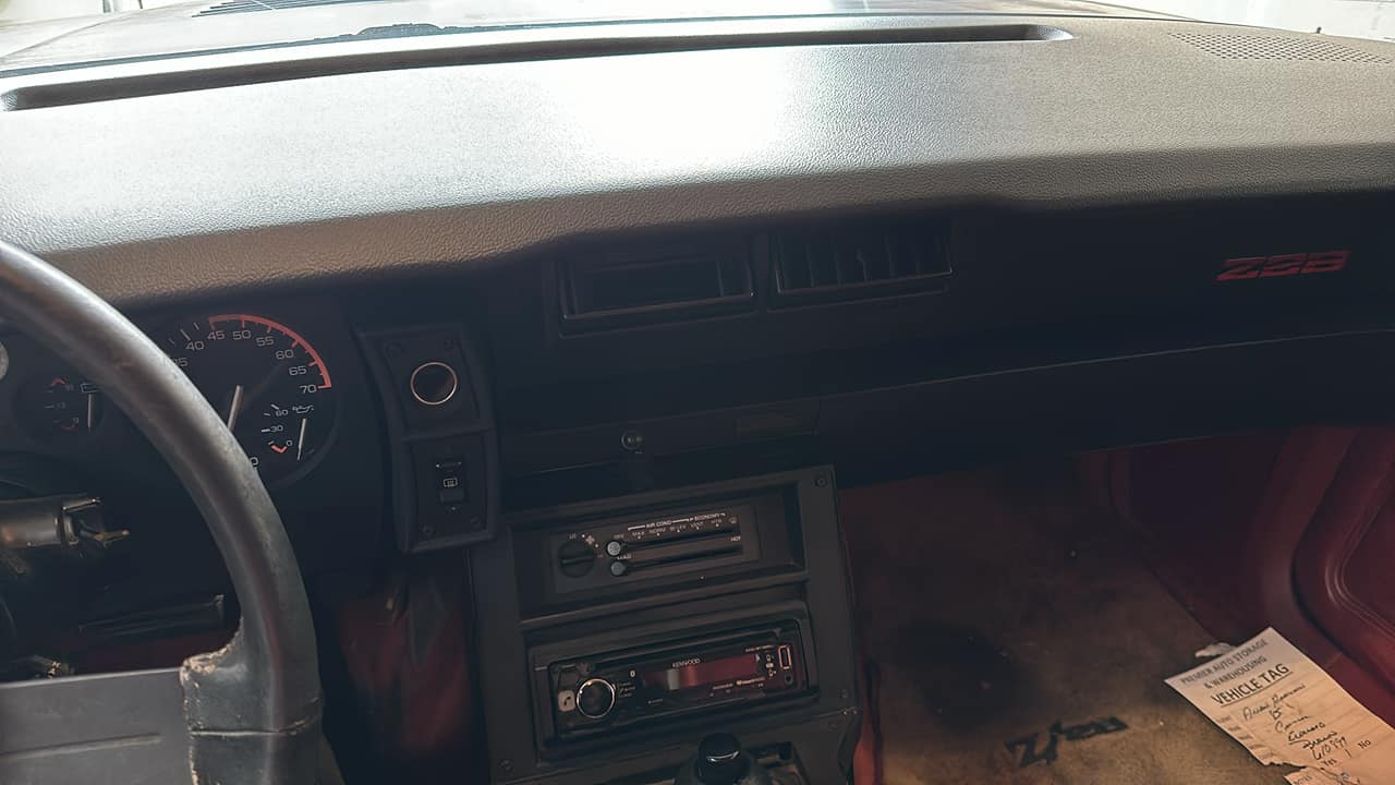 DARKGREY DASH MAT WITH NAVY BLUE EDGING FIT SUZUKI SWIFT+HOLDEN BARINA