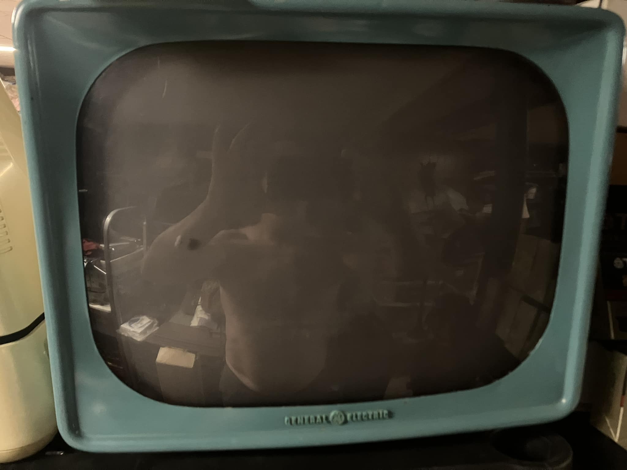 JVC Pyramid television (1972) Plays AM/FM radio when folded into a
