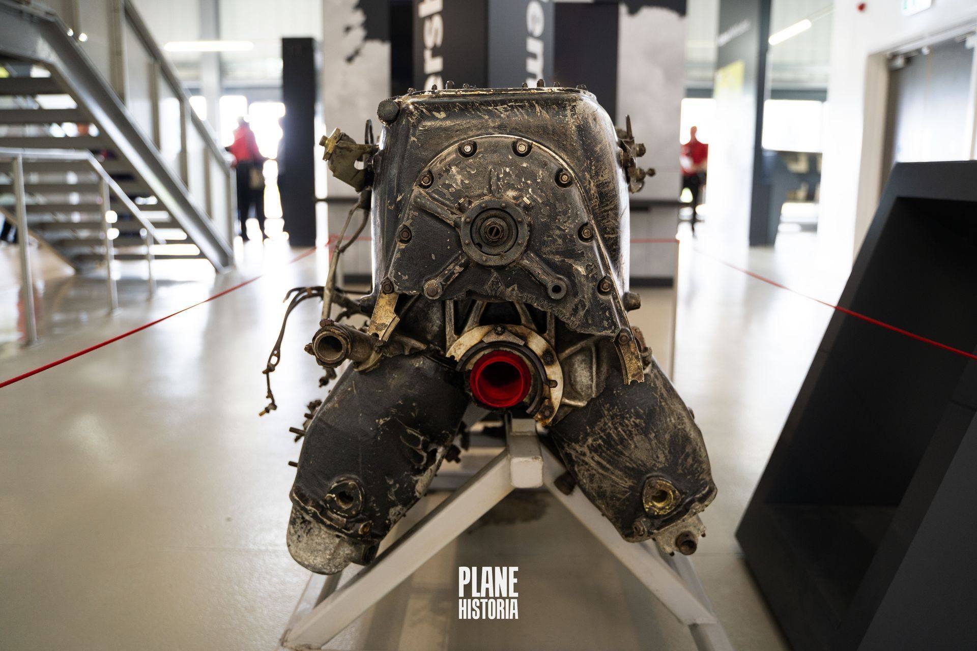 PlaneHistoria - A frontal view of a German DB 601 V12. This engine was ...