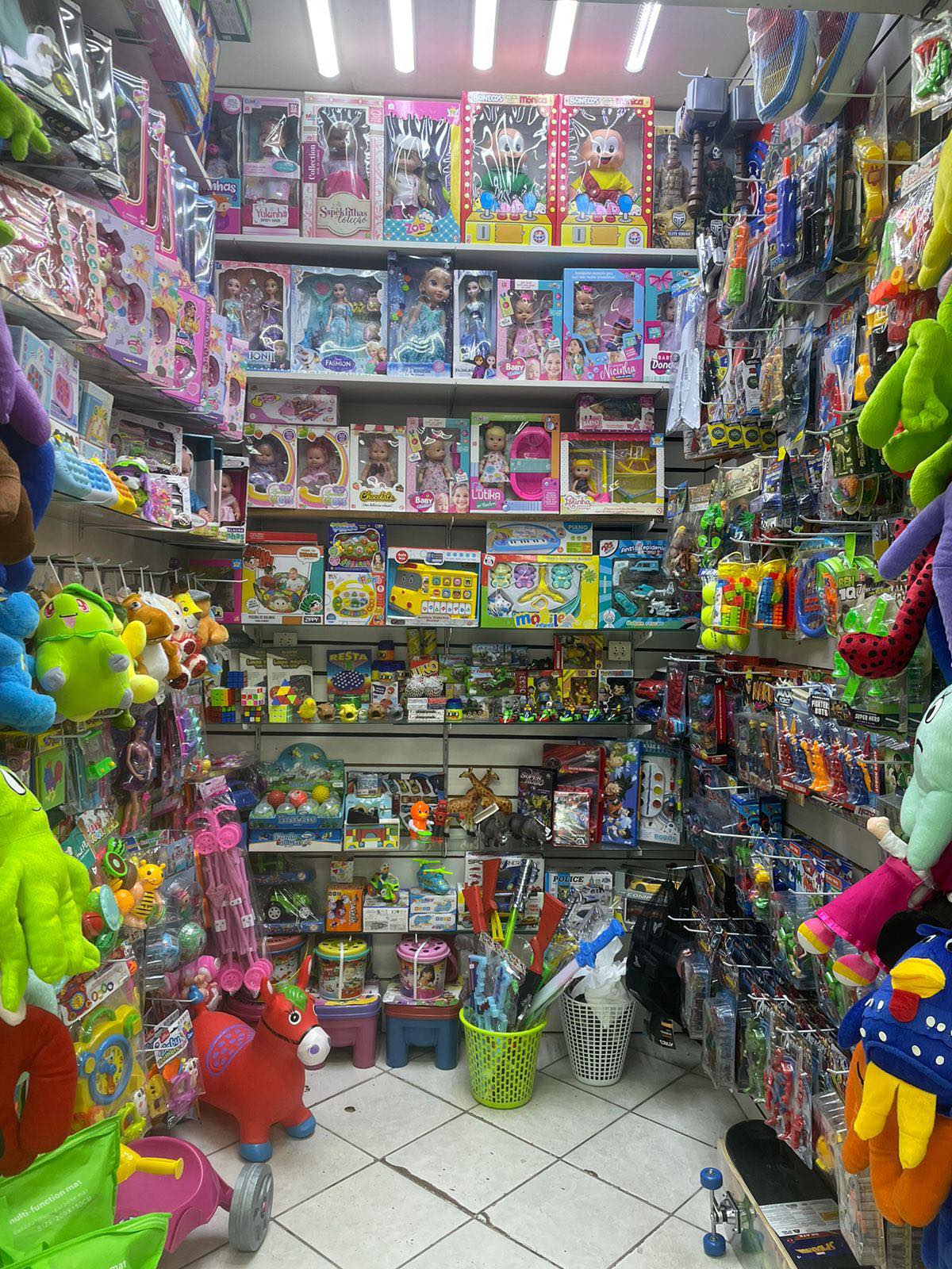 Me Store