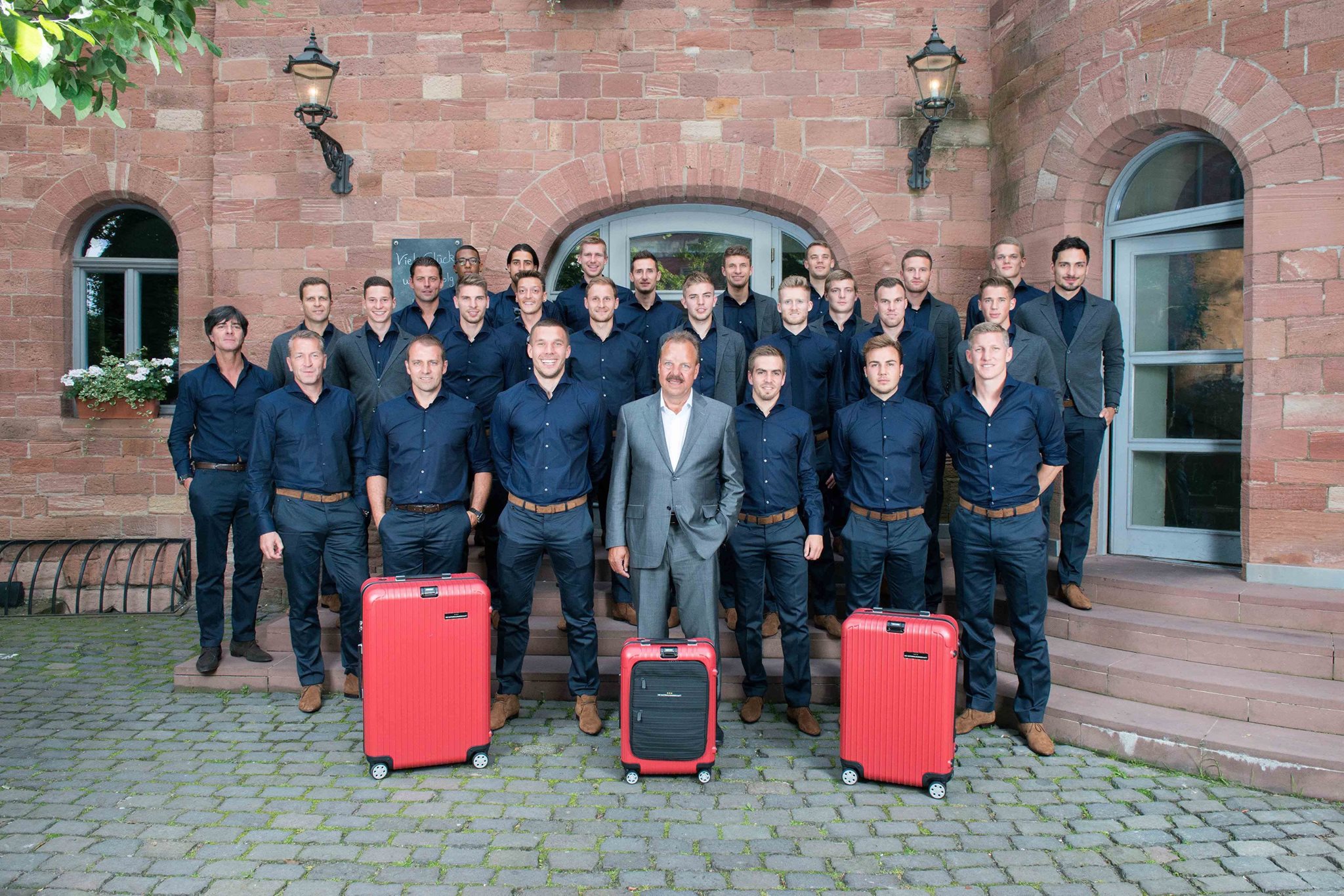 RIMOWA - The German national football team already arrived in Brazil ...