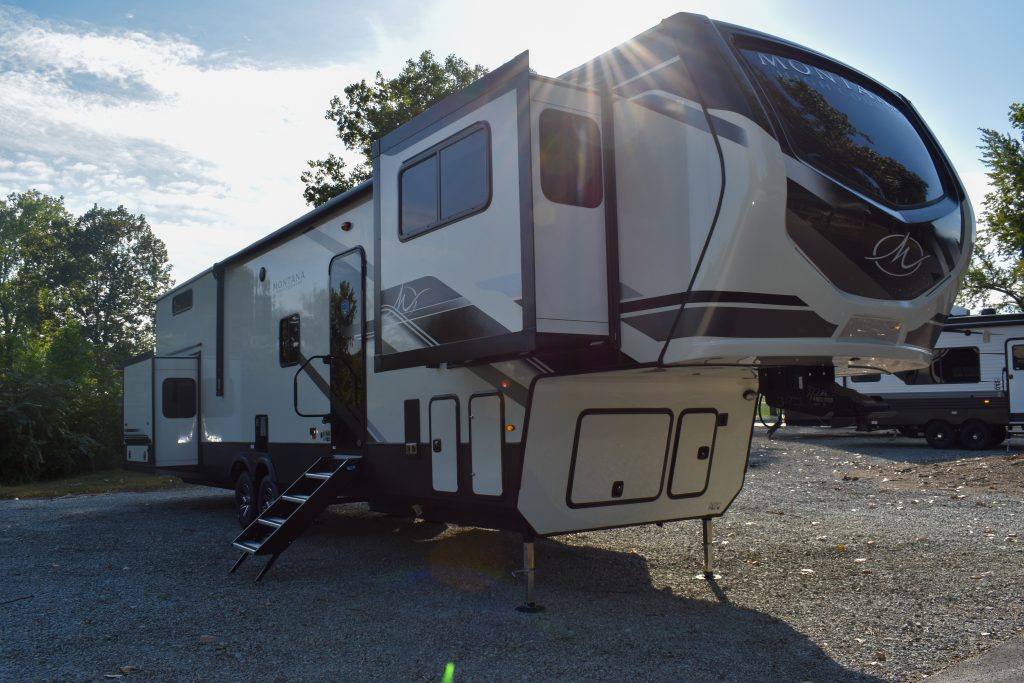 Walnut Ridge RV - Absolutely LOVE the 2024 Montana High... | Facebook