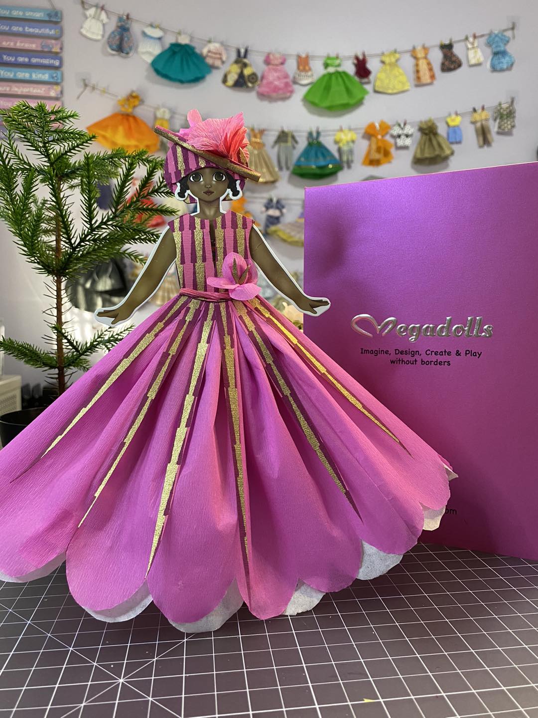 DIY paper doll dress up template