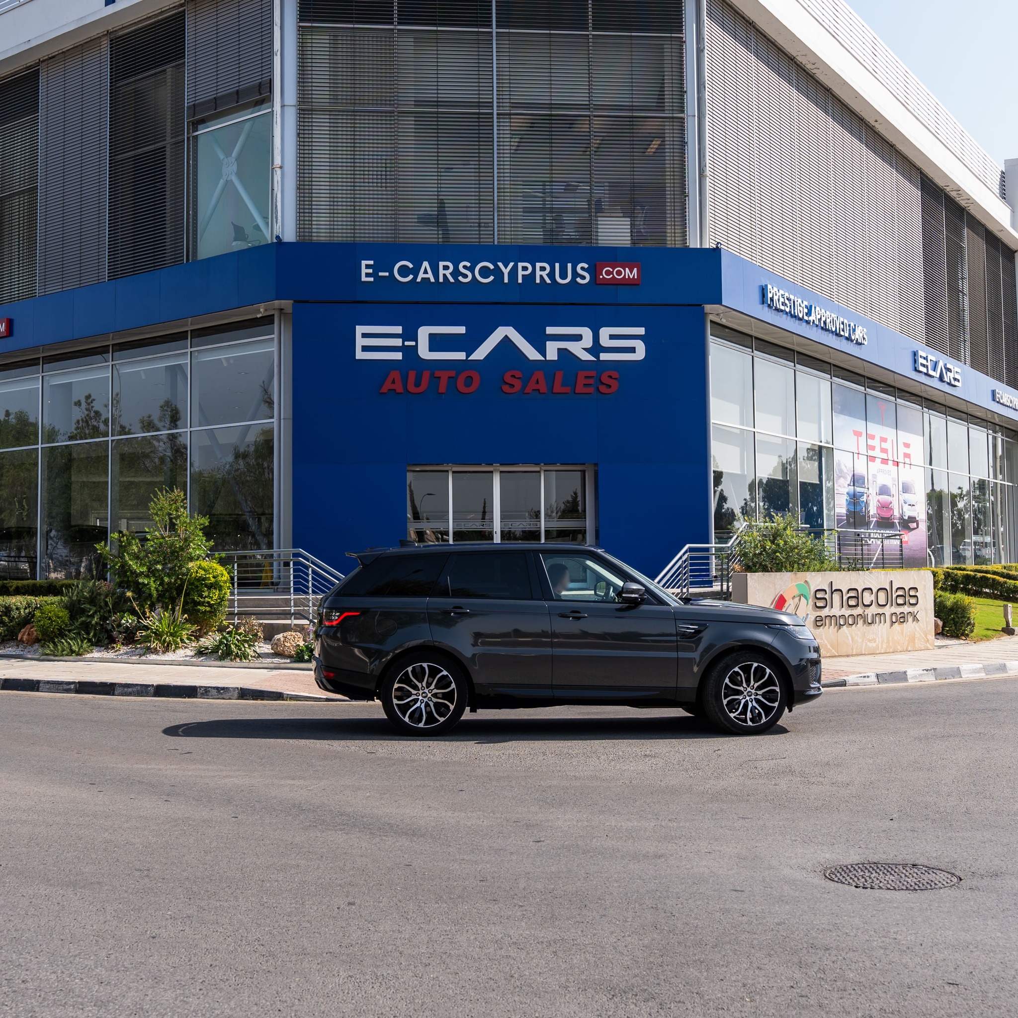 E-Cars Cyprus - The Range Rover Sport SDV6 HSE Dynamic...
