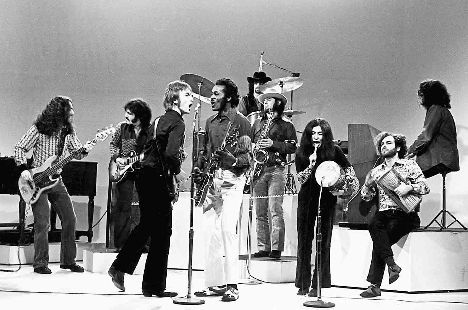 John Lennon, Chuck Berry and Yoko Ono on The Mike Douglas Show