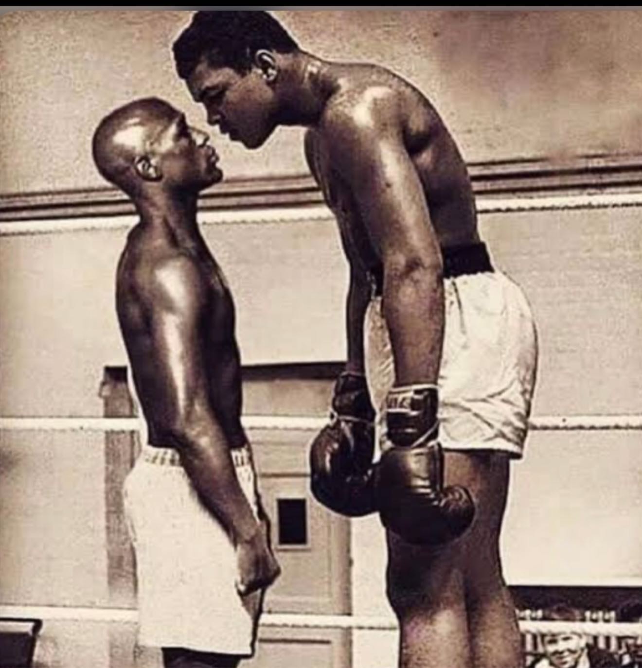 Babalabrute-boxing - 🥊 Muhammad Ali vs Floyd Mayweather – Two Visions ...