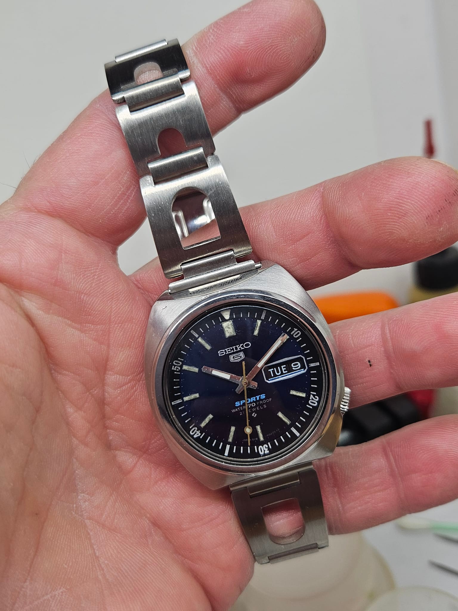 Restoration of Seiko 6119-6020 watch with new crystal and vintage 