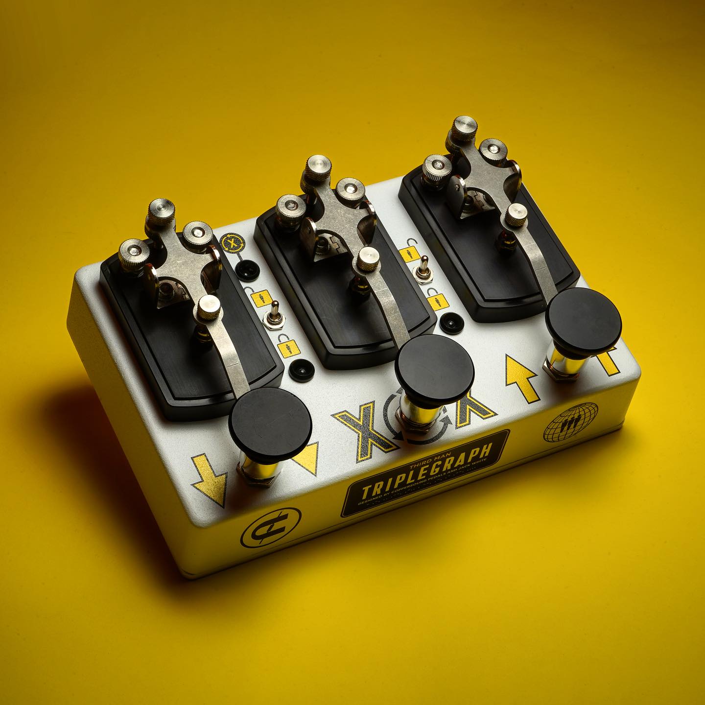 Repost @coppersoundpedals ・・・ Each Triplegraph is built by hand