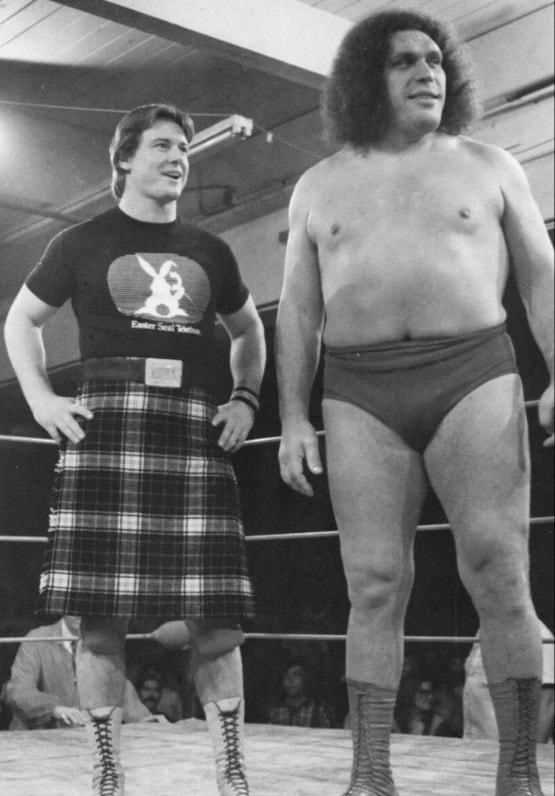 Andre the Giant vs 
