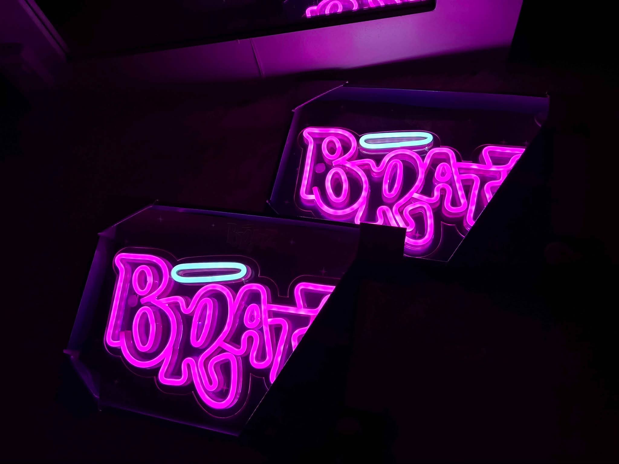 Letrero led bratz - Plaques & Signs - Ciudad Juárez | Facebook ...
