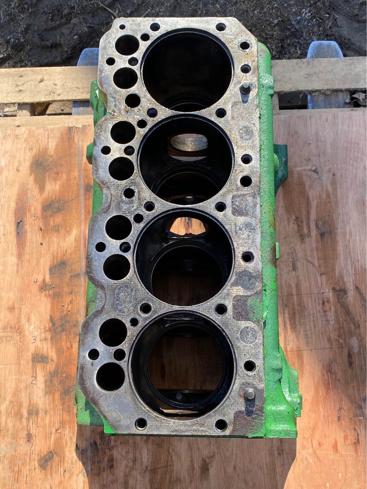 John Deere 2640 engine block (fits other models) - Car Engines & Engine ...