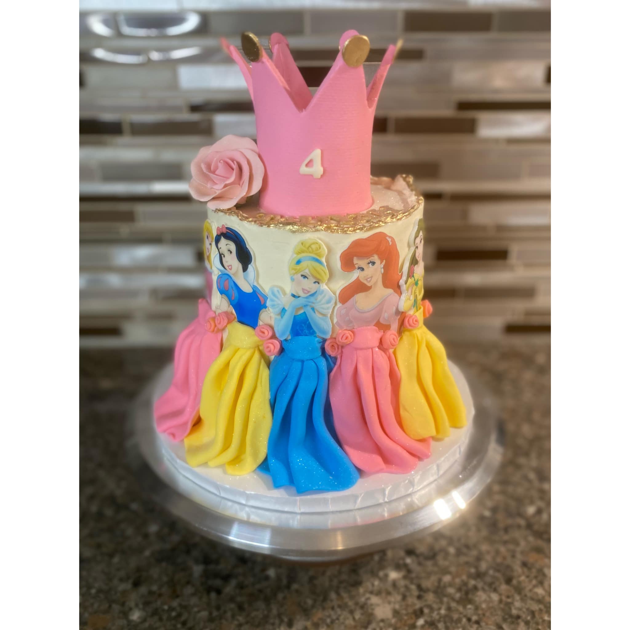 Strawberry Minnie Cake from Plaza Inn in Disneyland $7.99 Magic