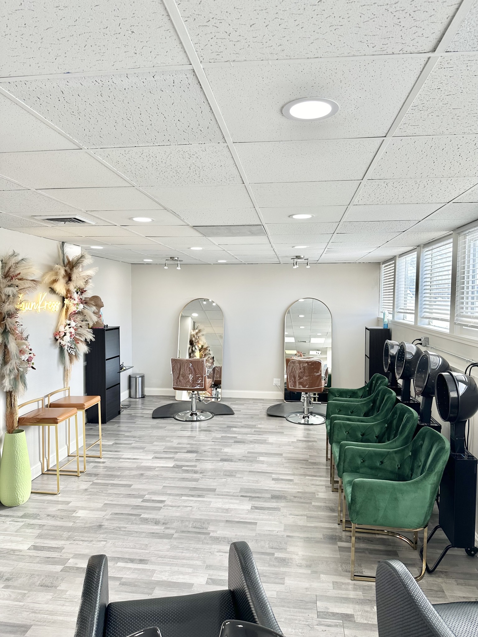 VaunKress Salons | Overland Park KS