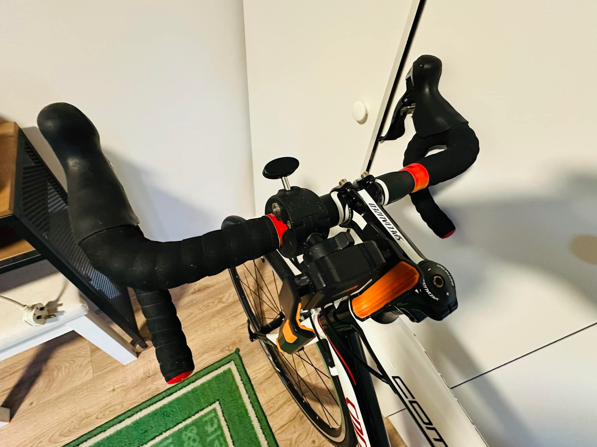 Specialized EN14781 Road Bike Carbon 56.5cm £400 please dm me thanks!