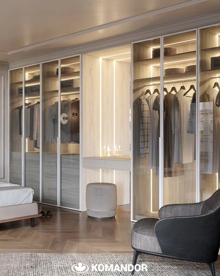 Looking for closet organization... - Komandor Chicago | Facebook