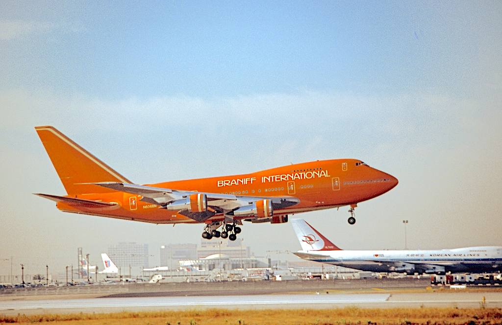 Braniff International's history at Los Angeles International Airport