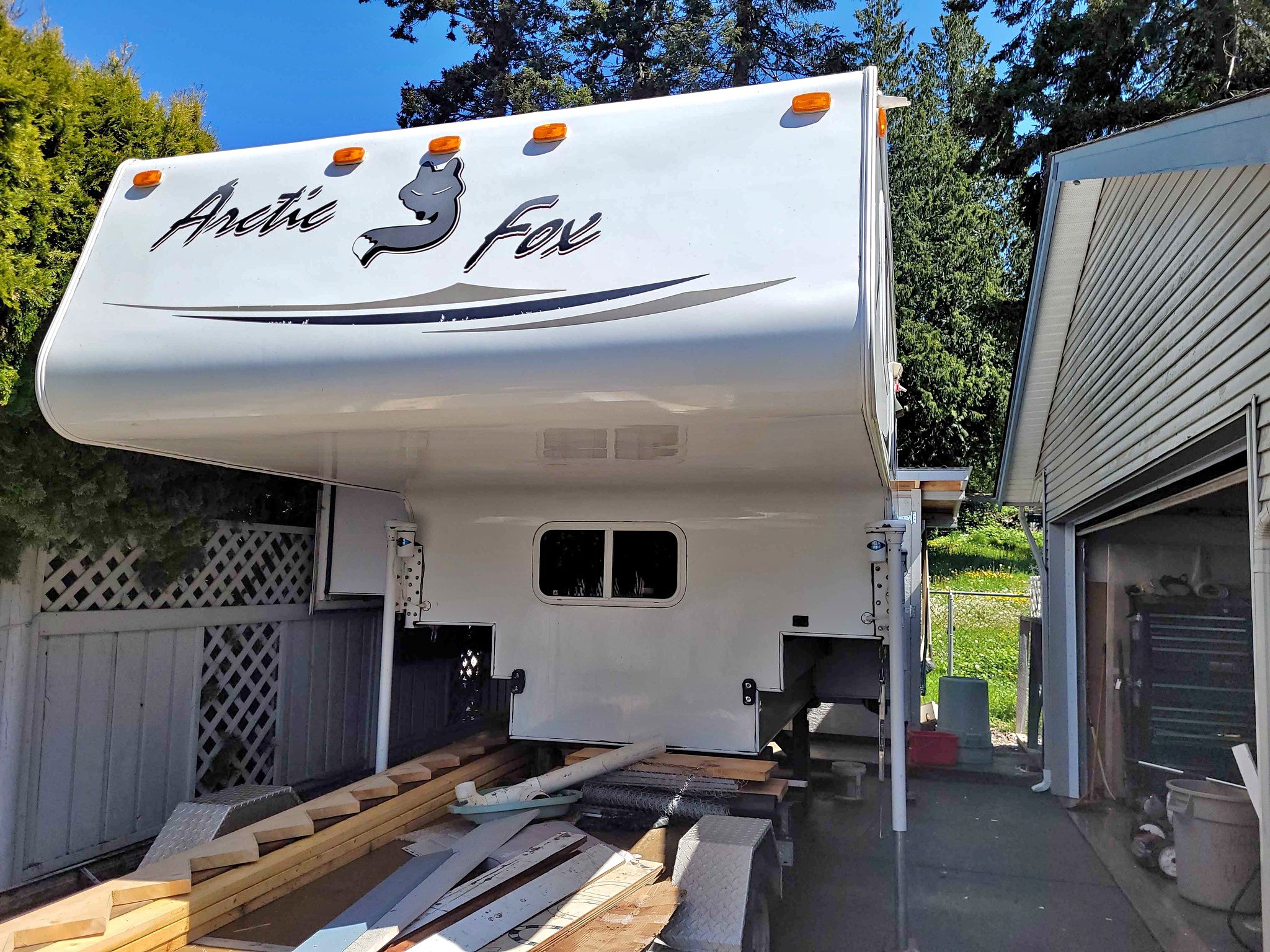2010 Keystone 990 Silver Fox addition - RVs & Campers - Courtenay ...