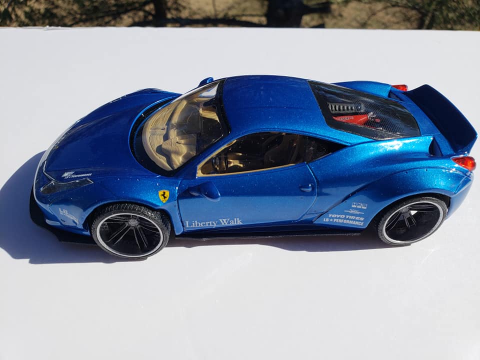 Fujimi 1/24 scale Ferrari 458 Italia model with Hobby Design transkit