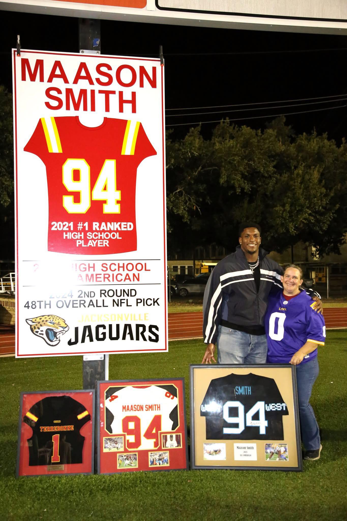 By-U - Maason Smith got his jersey retired tonight at Terrebonne. He ...