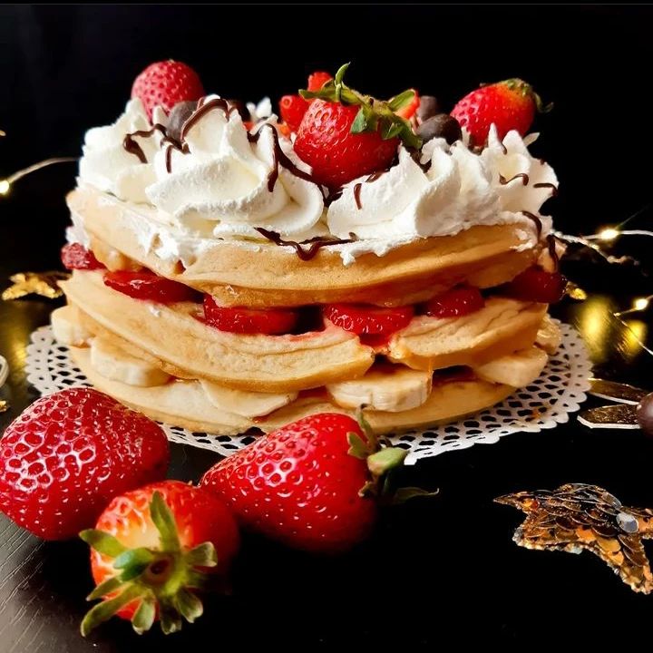 Miss Nicole - 🍰 TORTA DE WAFFLES 🍰 . Relleno: 3 capas de...