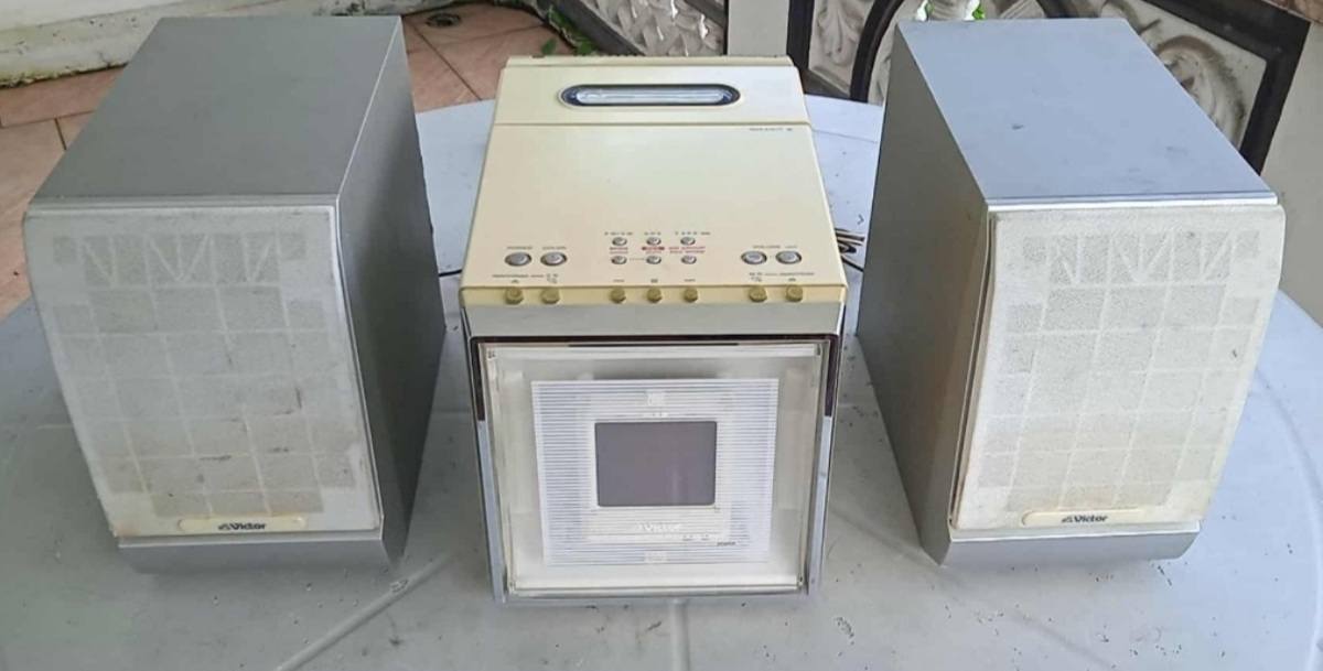 Victor ビクター CA-UXF70MD-W - コンポ VICTOR CA CD -UXF70MD−S MD