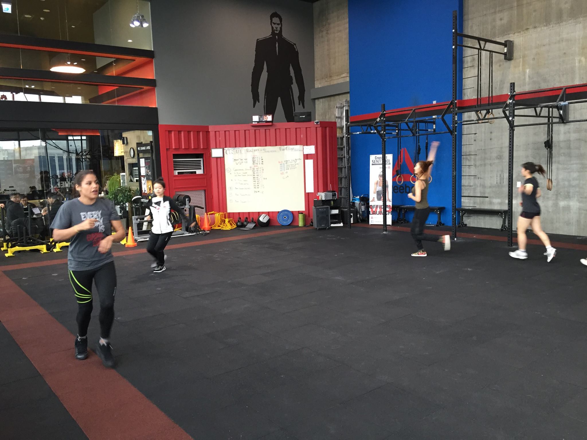 [센티넬뉴스] 지금 센티넬 IFC 는 #줄리아나페나 선수와 #유승옥... - CrossFit Sentinel