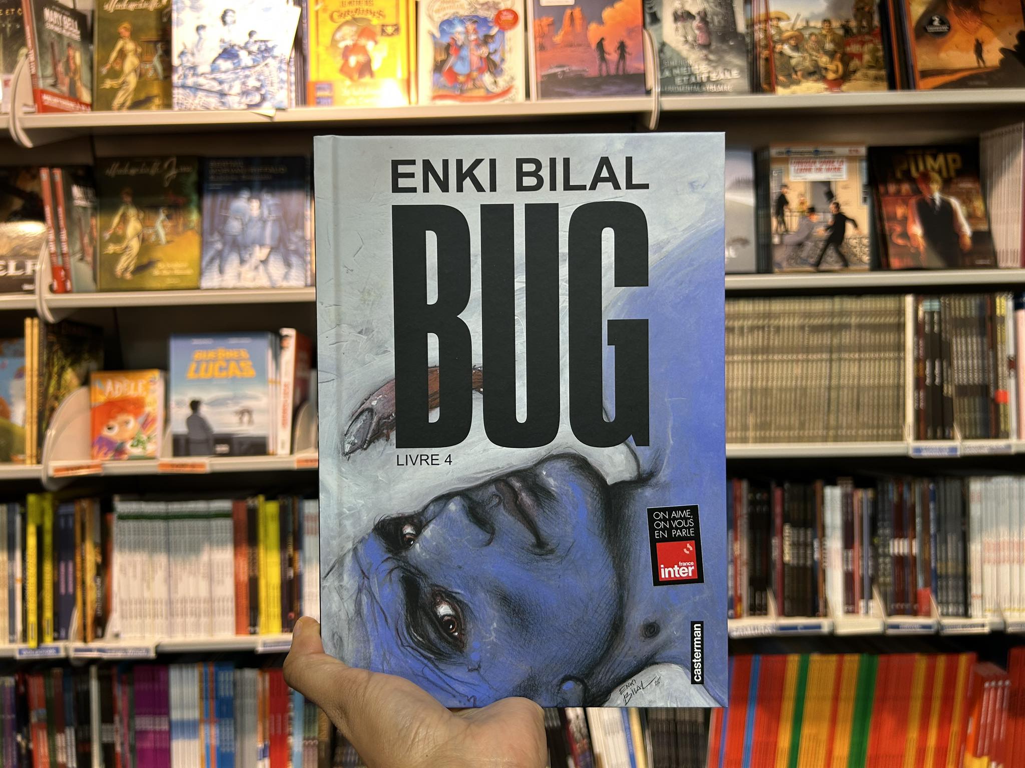 Espace - 🚨 Découvrez “Bug”, le dernier chef-d’œuvre de Enki Bilal ...