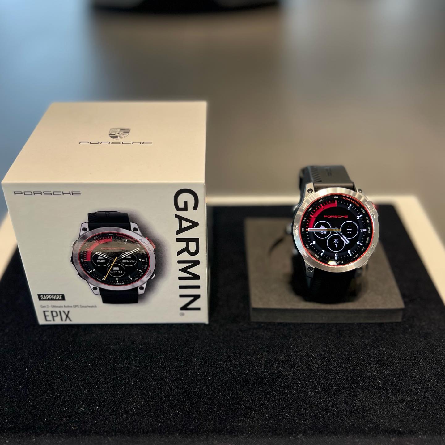 Porsche × GARMIN EPIX2 】 こんにちは。 ポルシェセンター堺です 