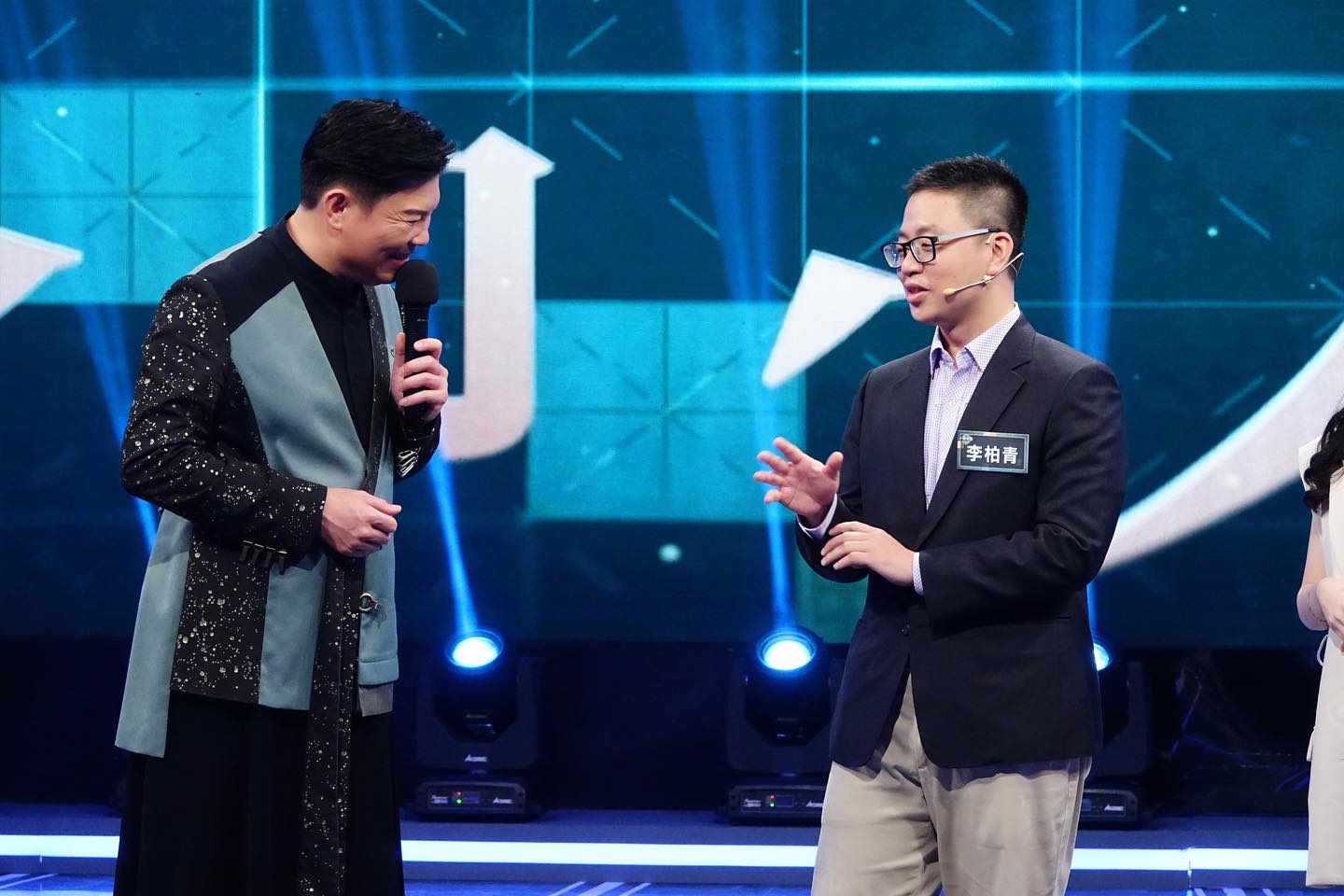 李柏青 - #宣傳 #一字千金 前陣子我的編輯問我願不願意上電視，我不假思索就答應了。...