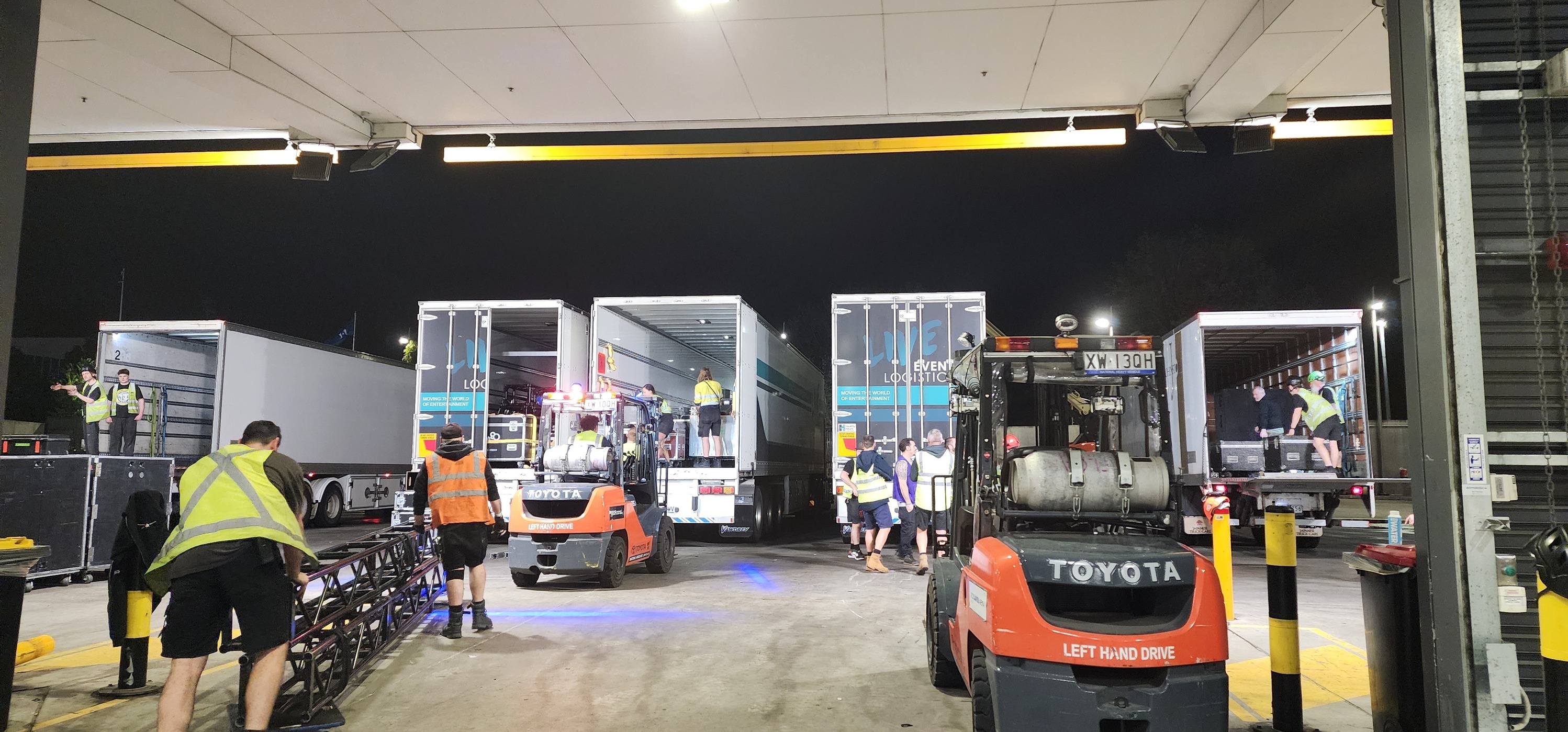 RIGFX - When the loading dock becomes the world's most... | Facebook