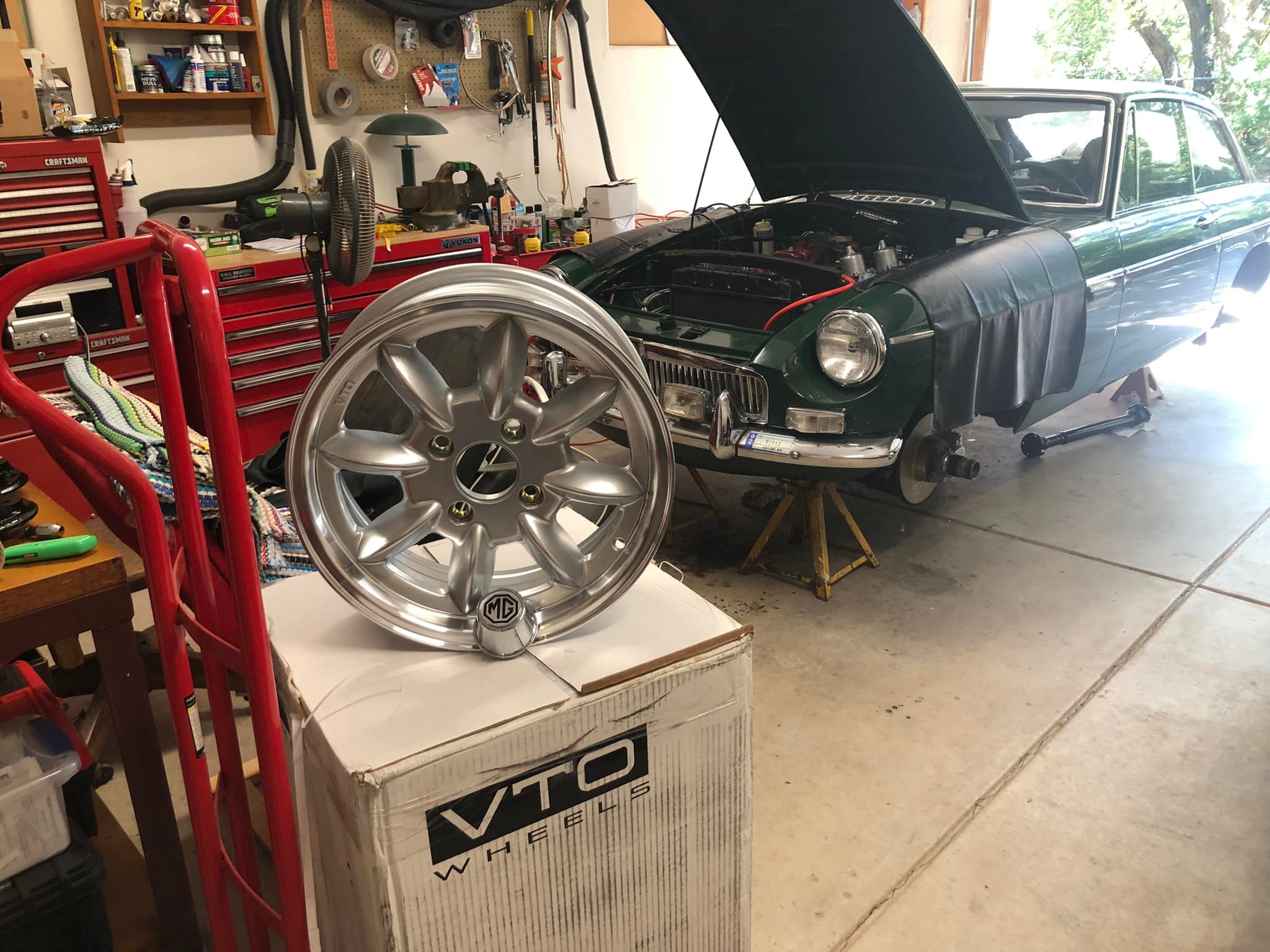 Goodyear viva, my absolute favorite small wheels. 14x6