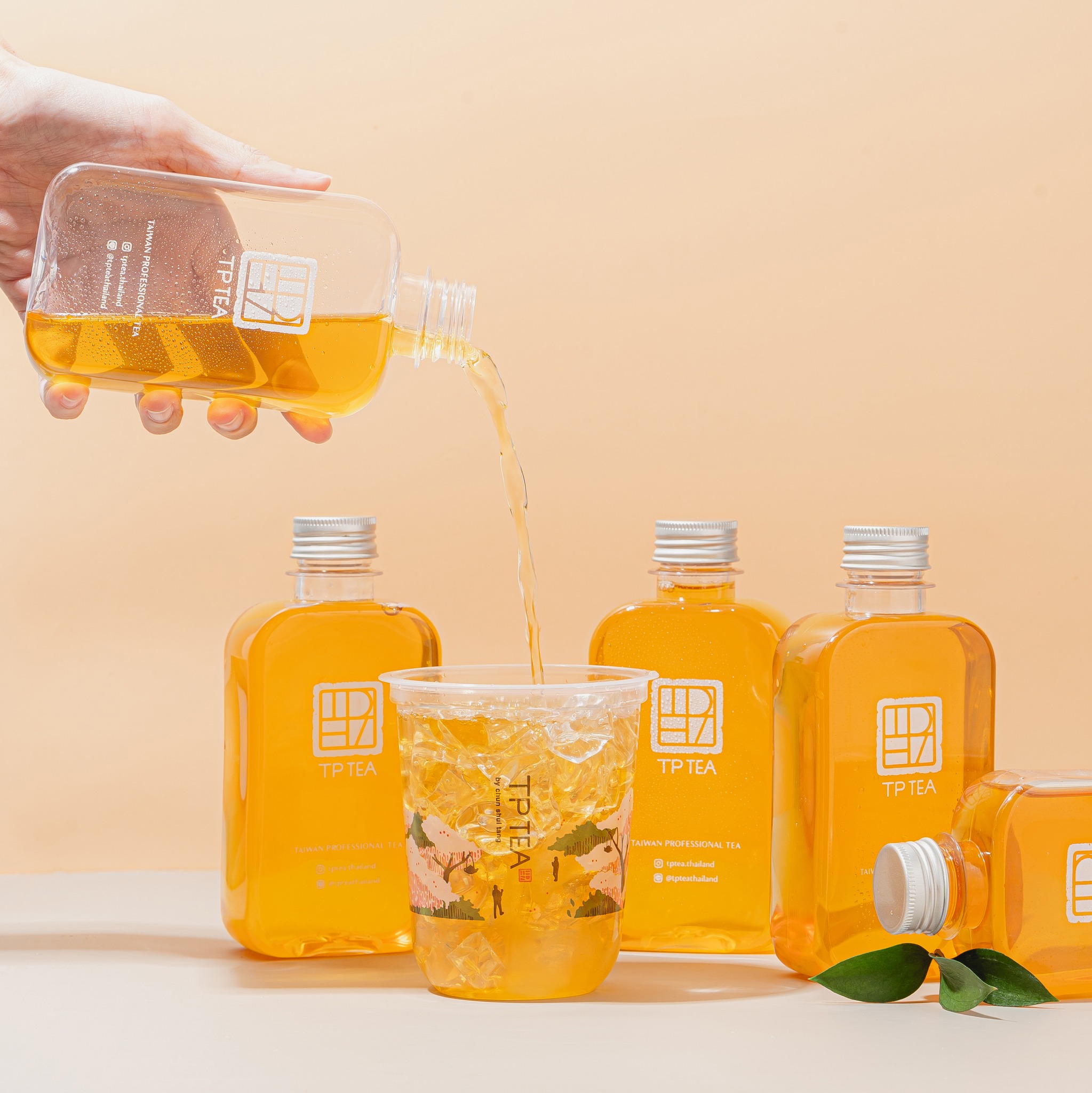 TP TEA Thailand - 👈Les’goooooooo ไปพร้อมกับ TP TEA TO GO... | Facebook