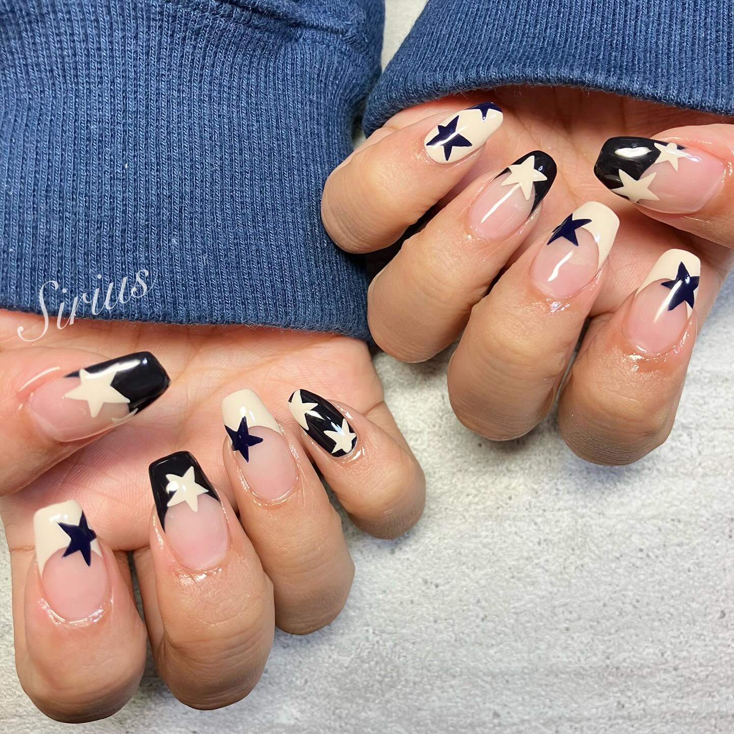 ? ̖́- #フレンチネイル #フレンチ #星ネイル #スターネイル