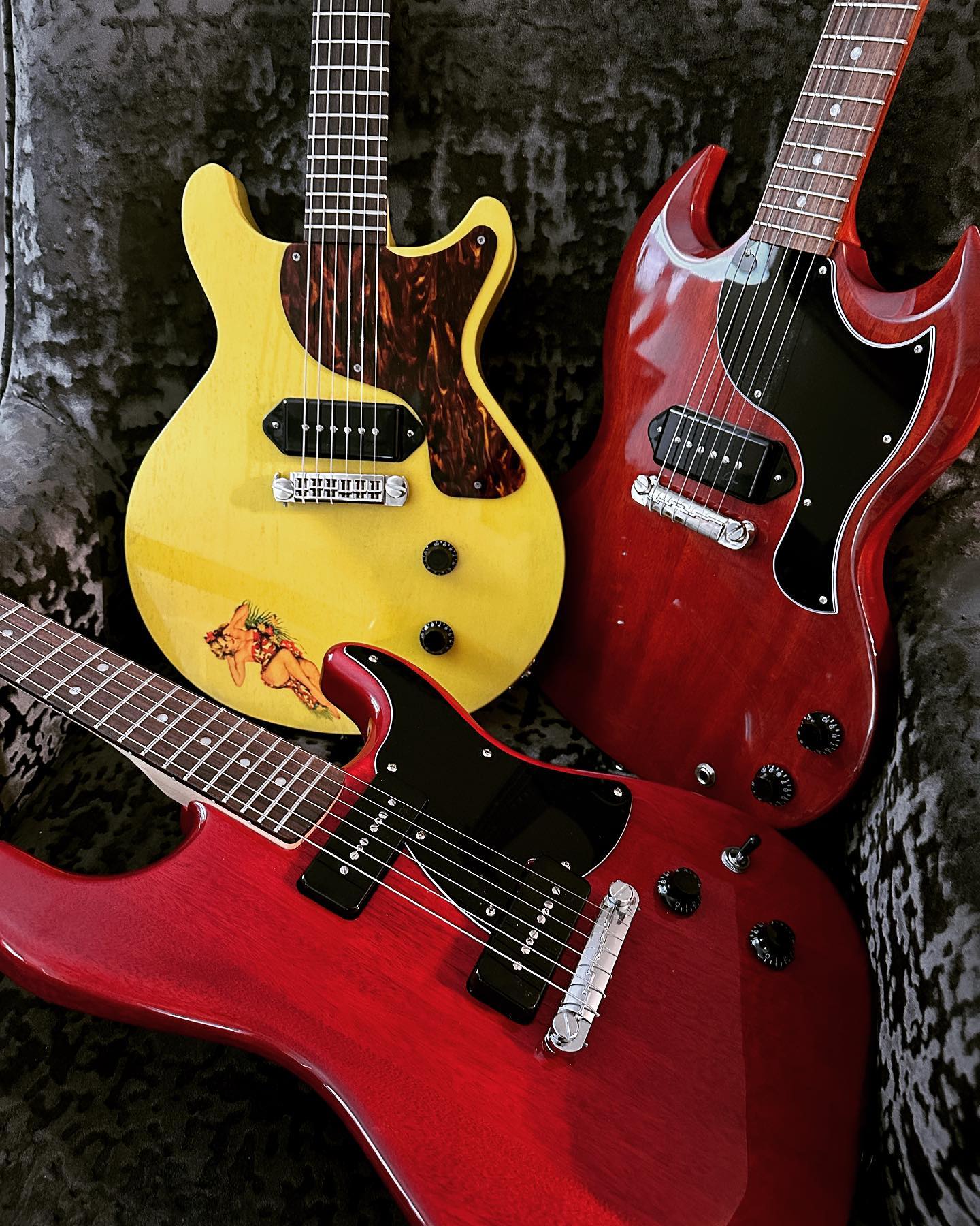 Julian Lage plays Ron Ellis Pickups' Ellisonic JL P90