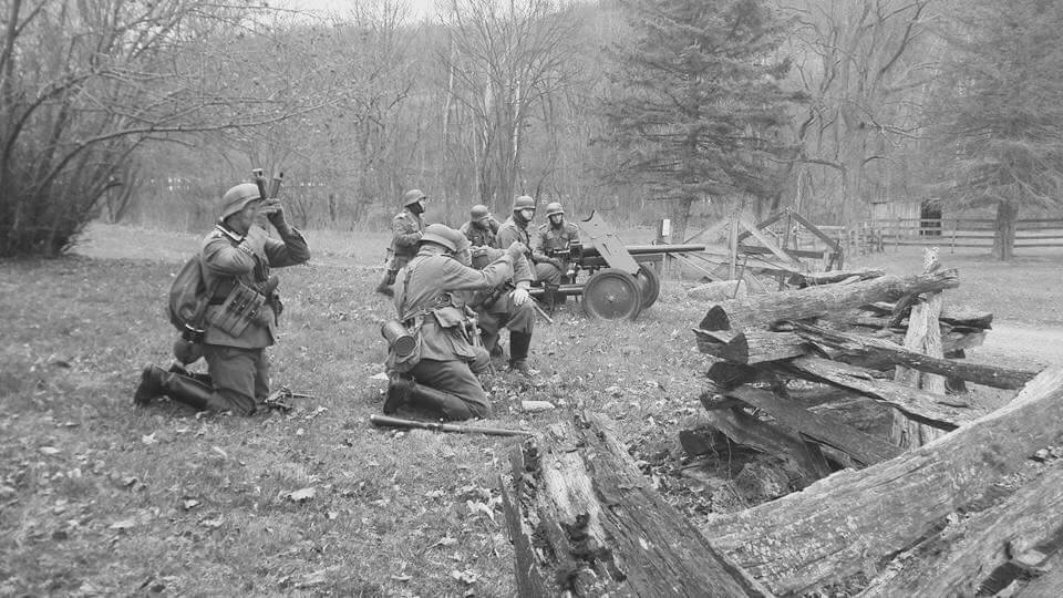 7th. - GDs PAK crew and Mortar Team await the first signs of the ...