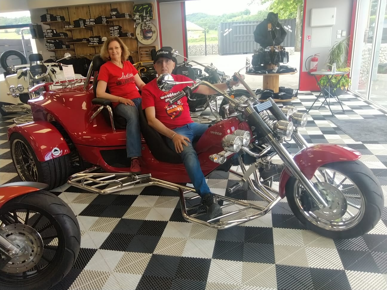 Félicitations 👏 Patrice et sa... - Trike Riders Custom Shop | Facebook