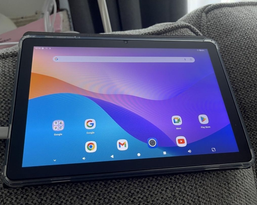 Need a low-cost Android tablet? The AOC M10 is a bargain right now