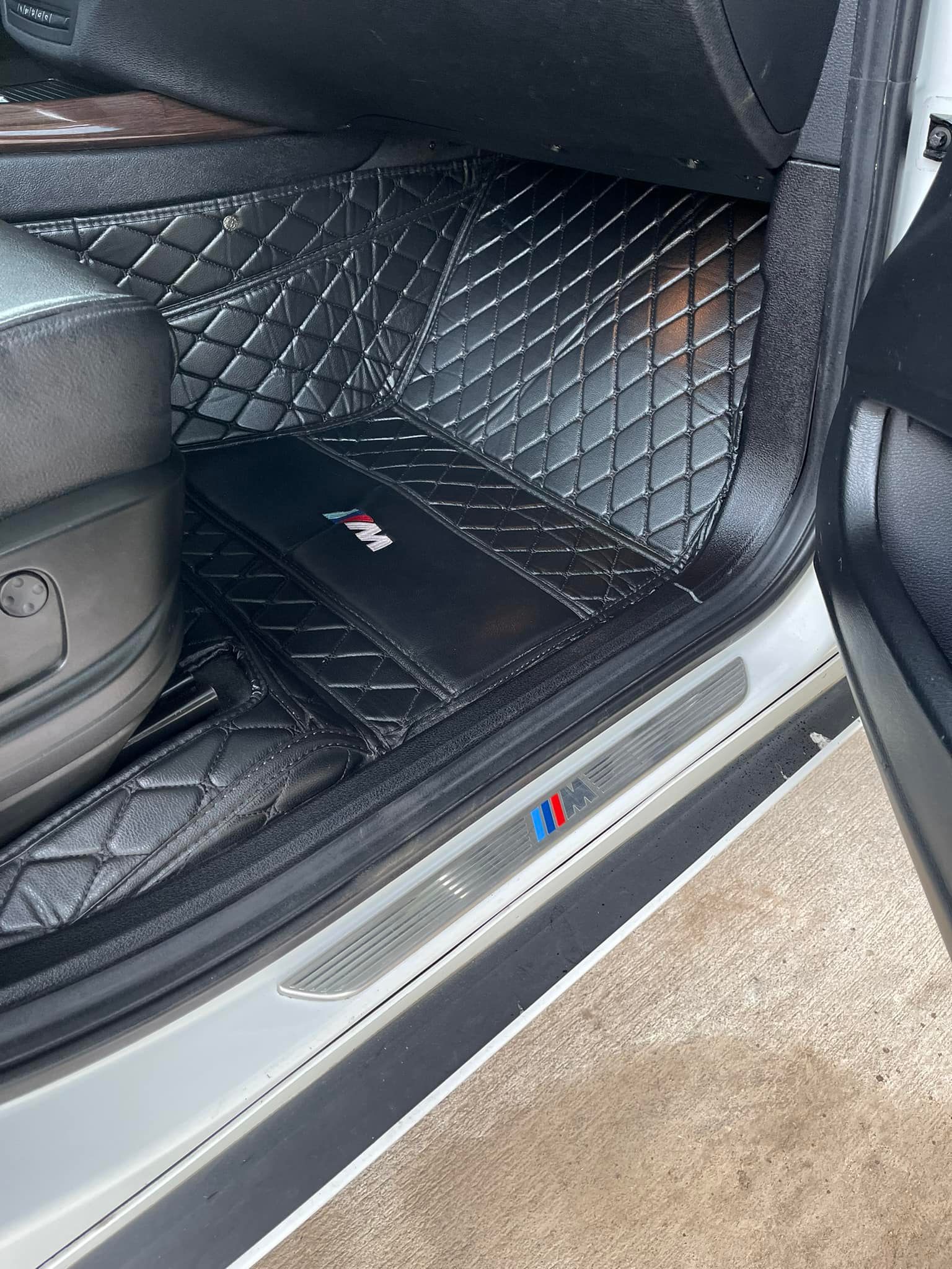 BMW Floor Mats - Carpeted & All-Weather Rubber BMW Floormats for BMW E92 M3 S65 4.0L | Turner Motorsport