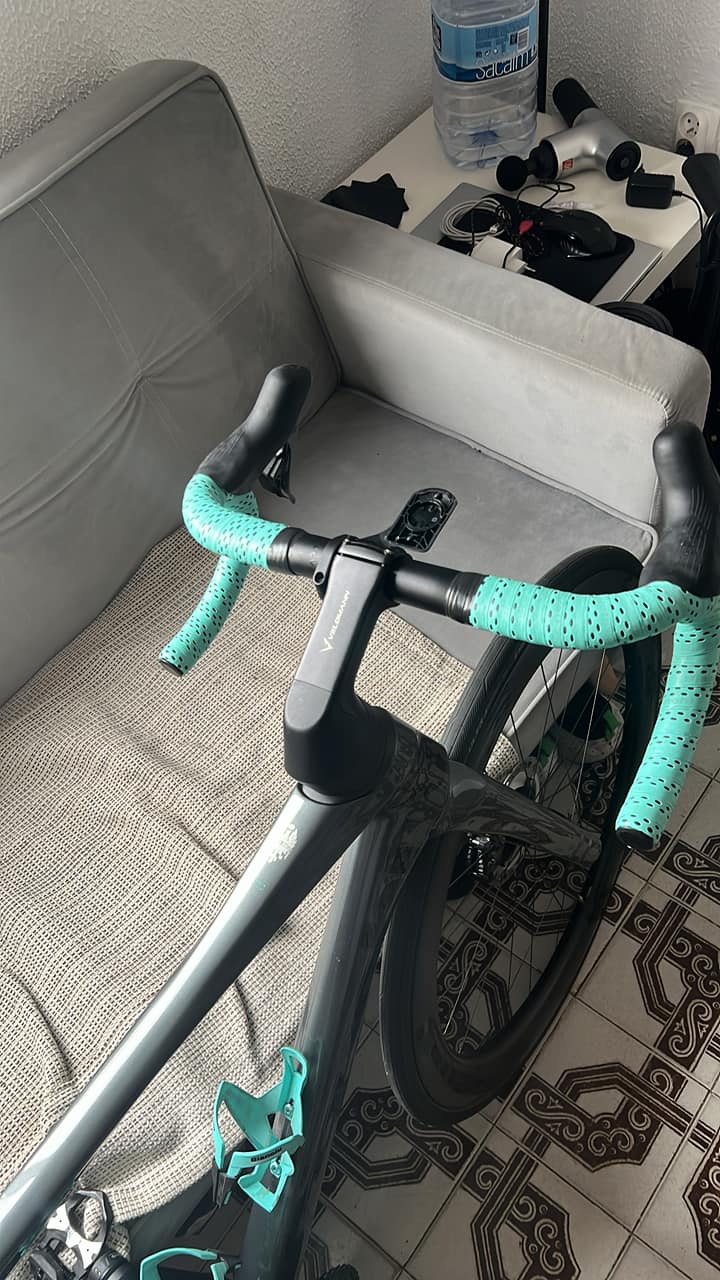 Can I replace Oltre Comp 2023 handlebars with integrated RC version?